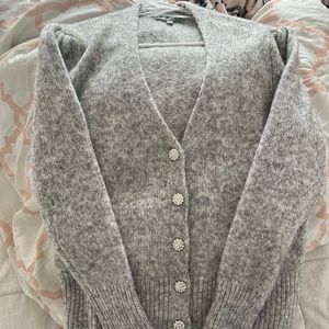 Size M but runs large